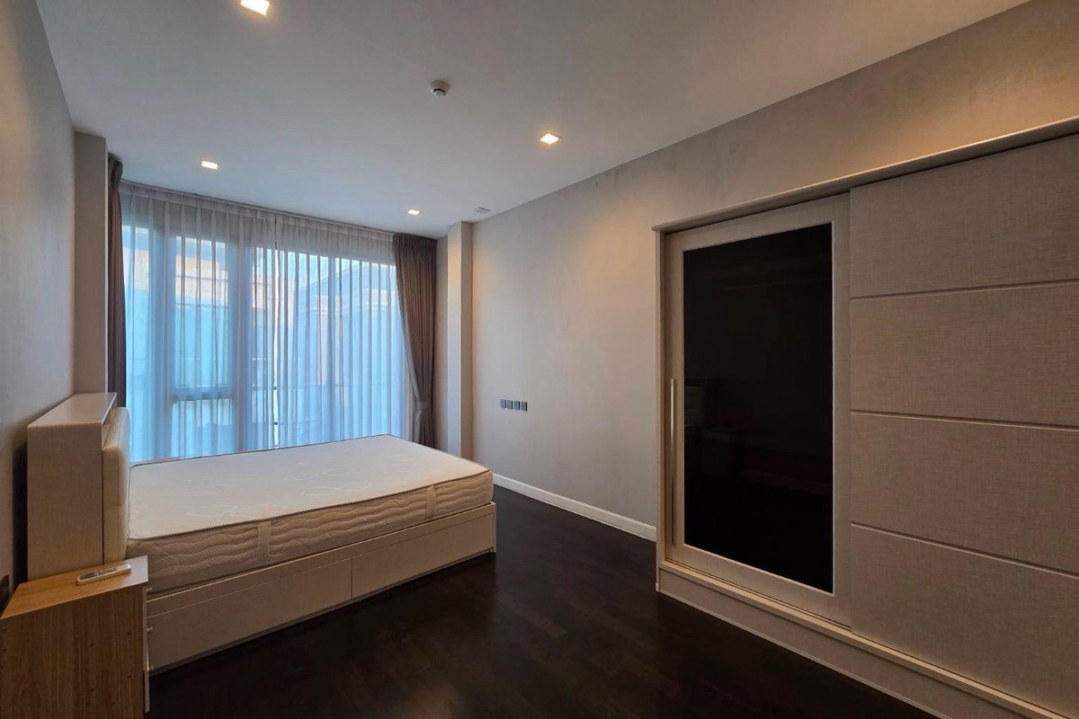 Luxury 3-Story Villa for Rent — The Gentry Pattanakarn 2