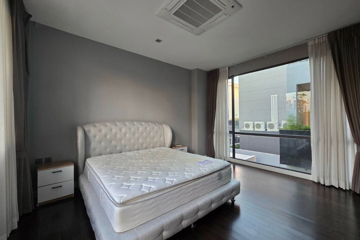 Luxury 3-Story Villa for Rent — The Gentry Pattanakarn 2