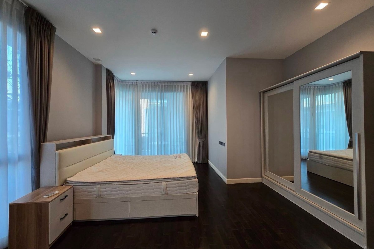 Luxury 3-Story Villa for Rent — The Gentry Pattanakarn 2