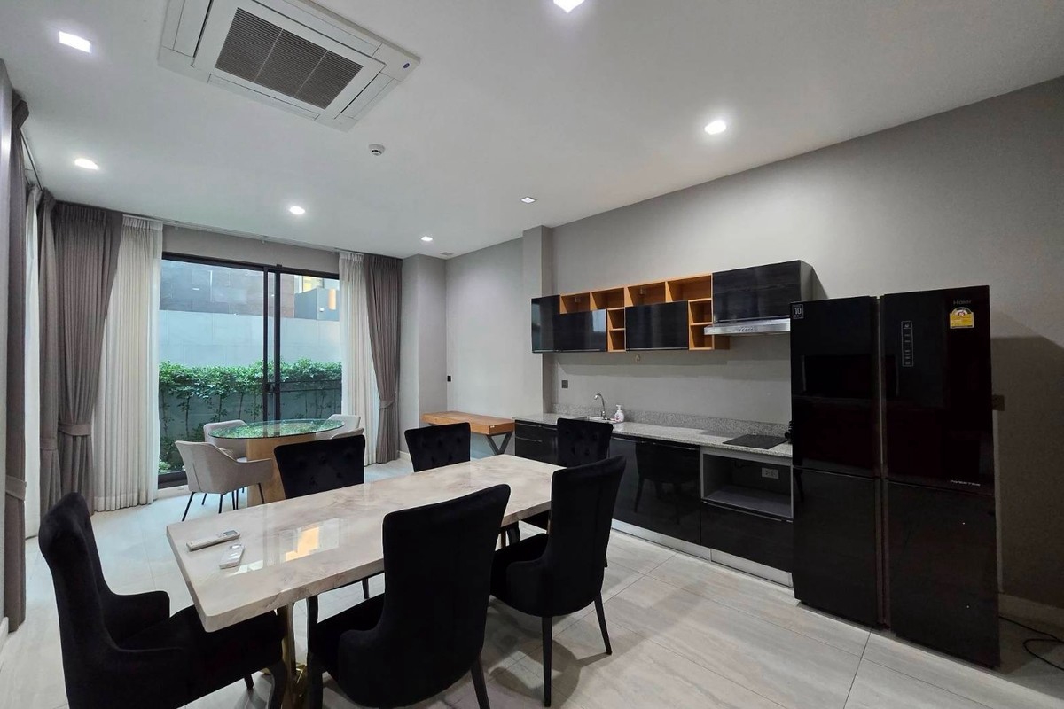 Luxury 3-Story Villa for Rent — The Gentry Pattanakarn 2
