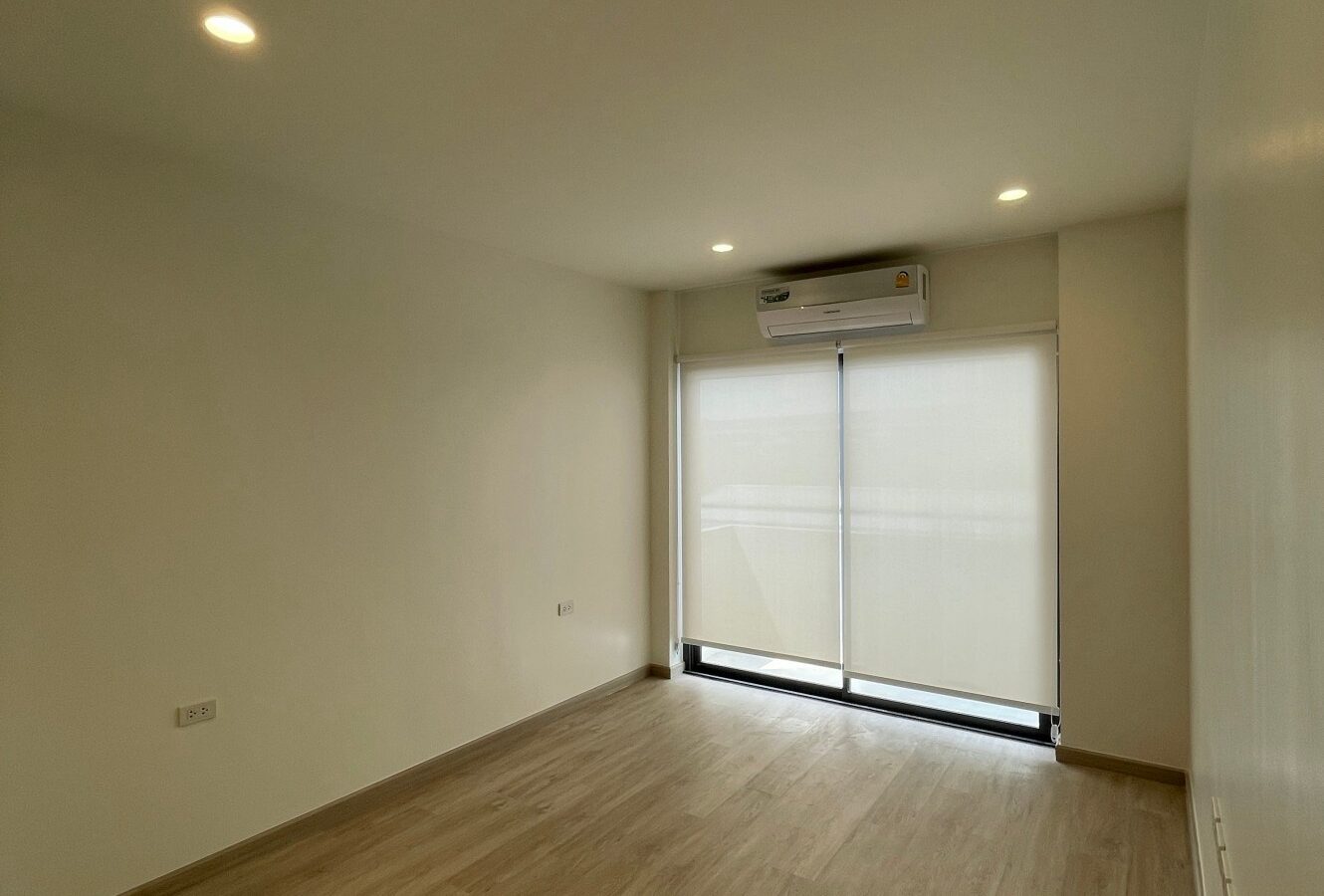 Luxury Home Office for Rent – ARKIN Vibhavadi 84