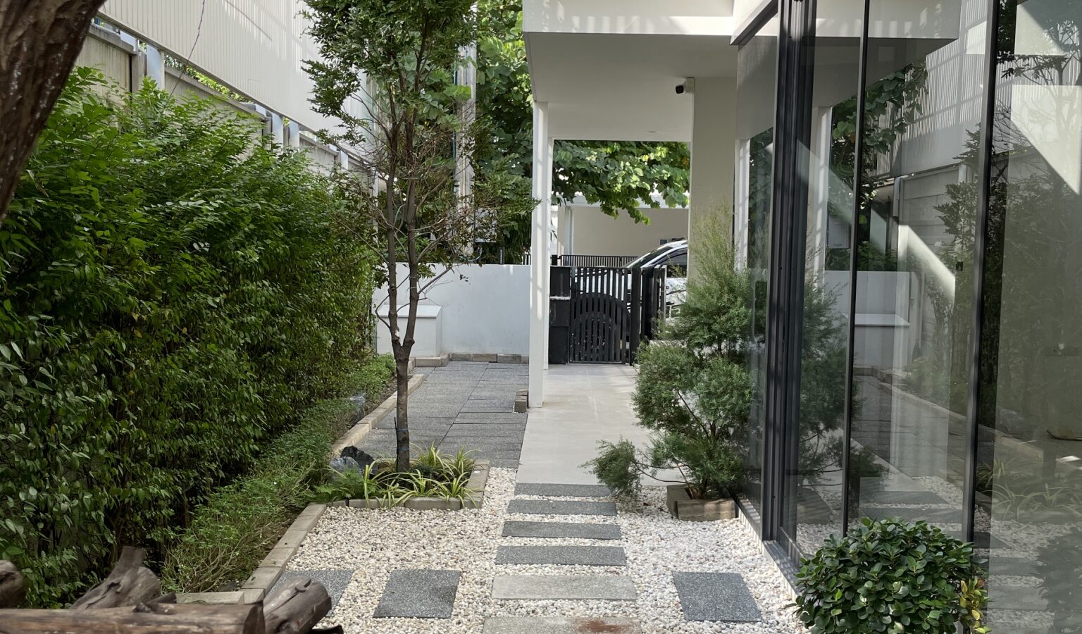 Luxury Home Office for Rent – ARKIN Vibhavadi 84