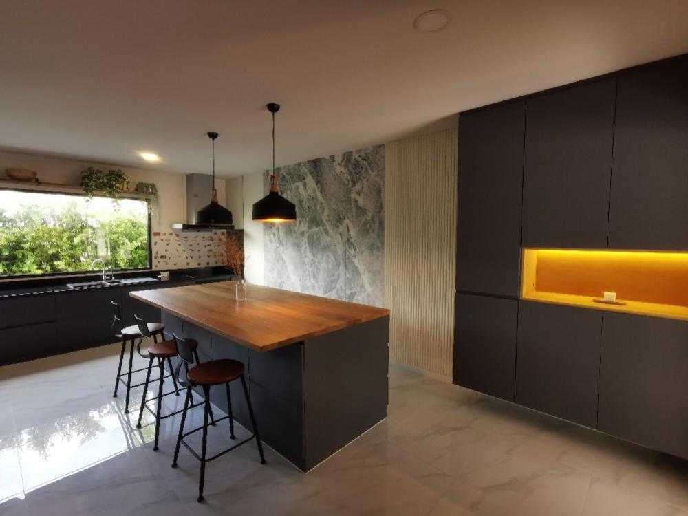 3-Story Townhome for Rent at KRAF Bangna by Altitude