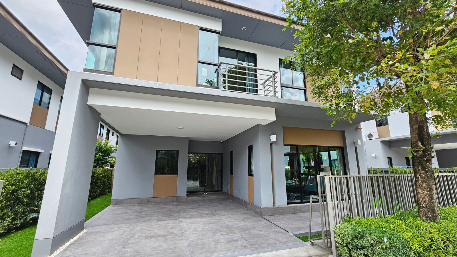ให้เช่าบ้านเดี่ยวหรู 2 ชั้น รีโนเวทใหม่ | บ้านลุมพินี สวนหลวง ร.9
