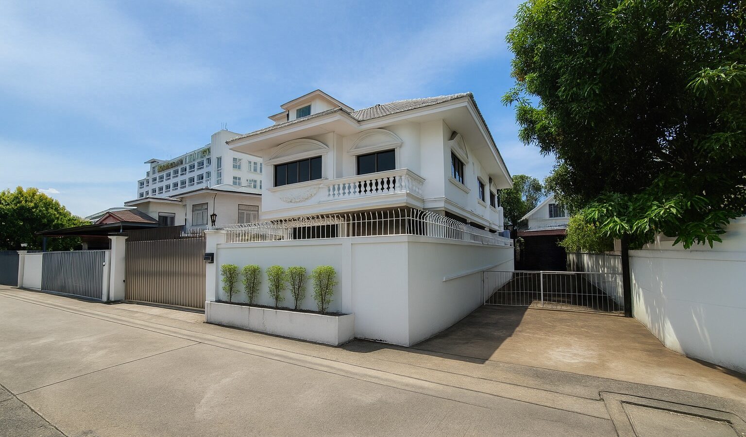曼谷Huai Khwang独栋住宅出租｜近MRT及黄色线｜适合居住或Home Office
