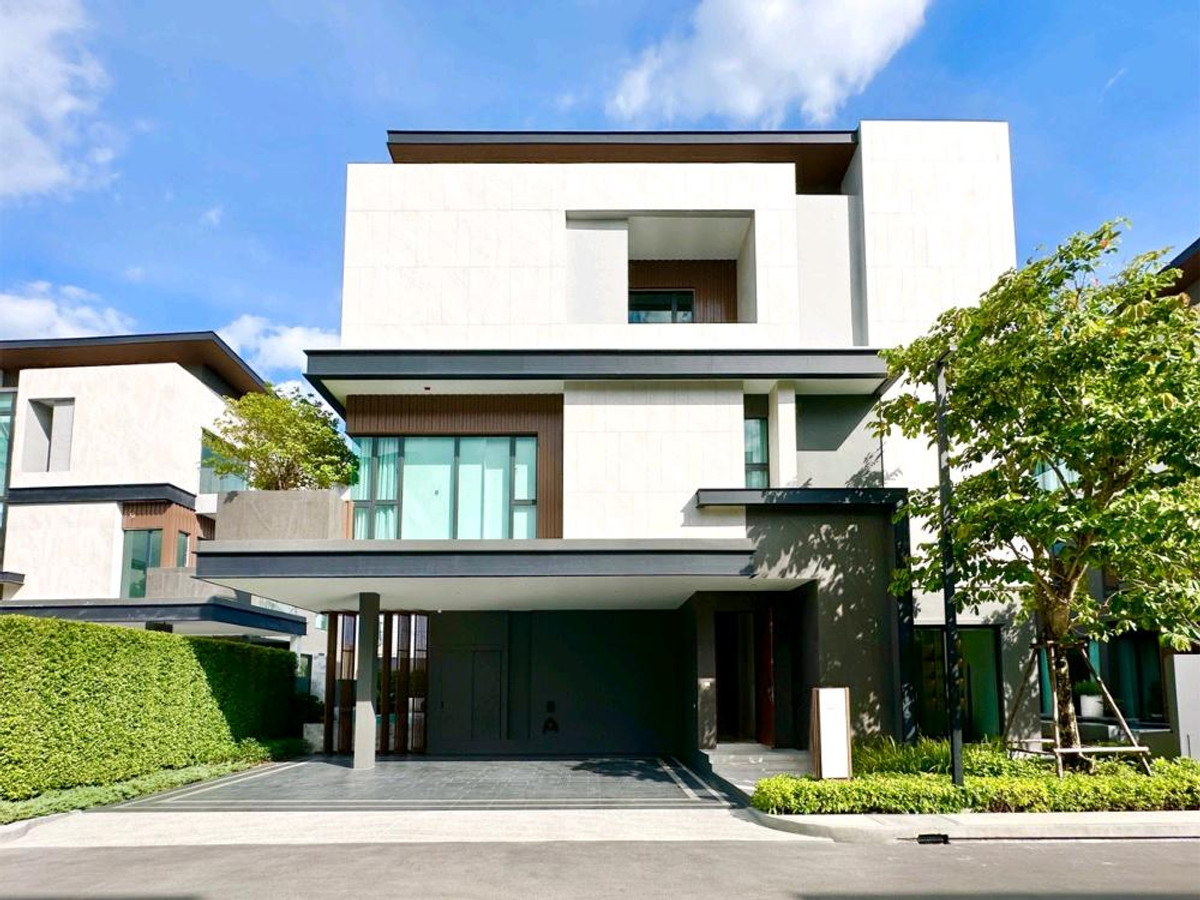 Luxury 3-Storey Pool Villa for Rent | The Honor Yothin Phatthana