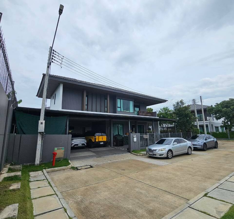 ขาย / ให้เช่า บ้านเดี่ยวหลังใหญ่ แปลงหัวมุม สราญสิริ รังสิต