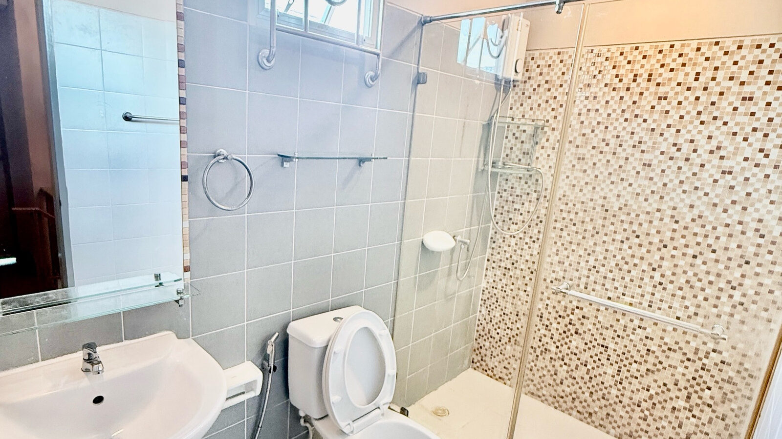 2-Storey Townhome for Rent | Areeya The Colors Lad Pla Khao