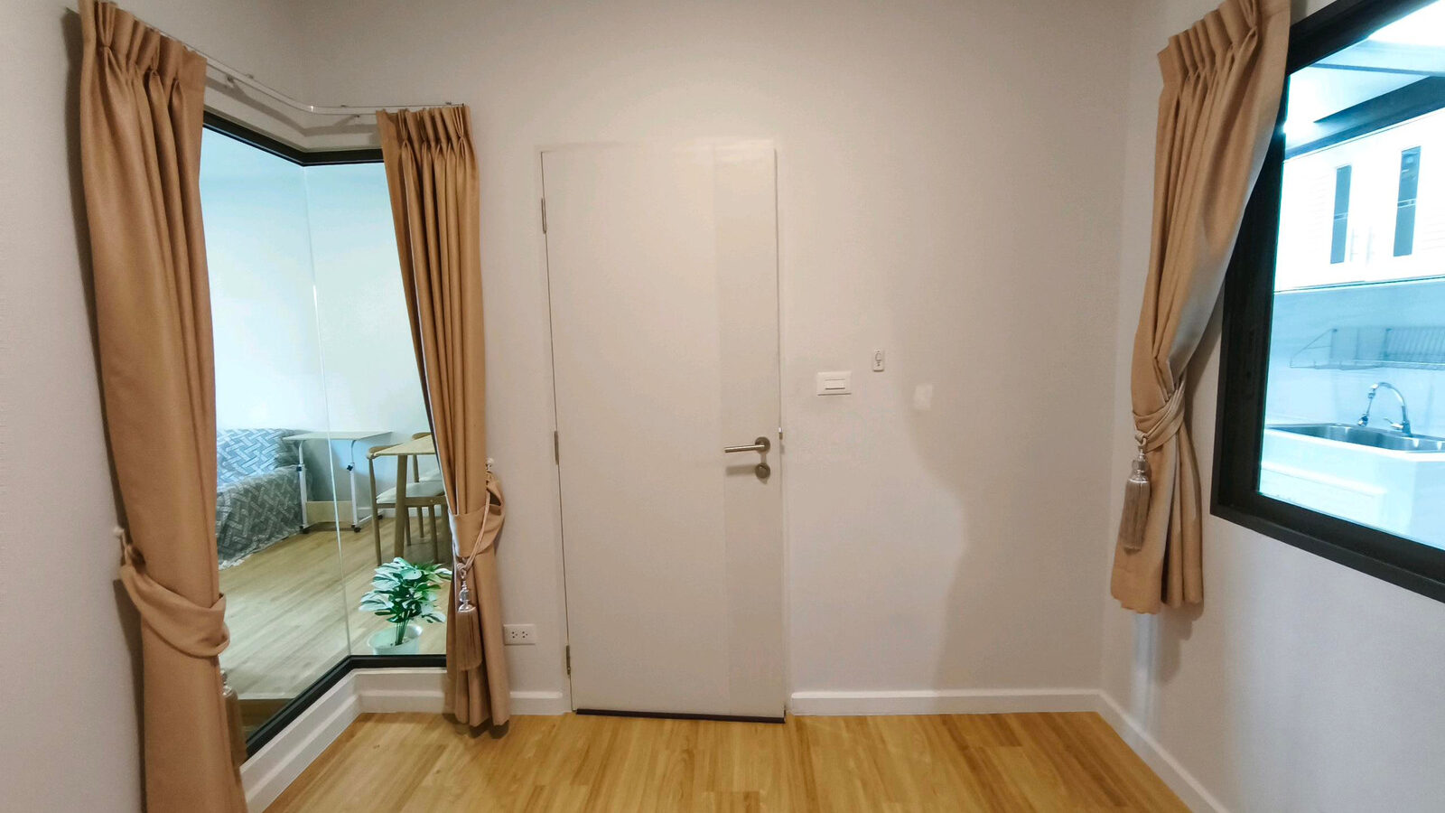 Corner Townhome for Rent | Siri Place Mega Bangna