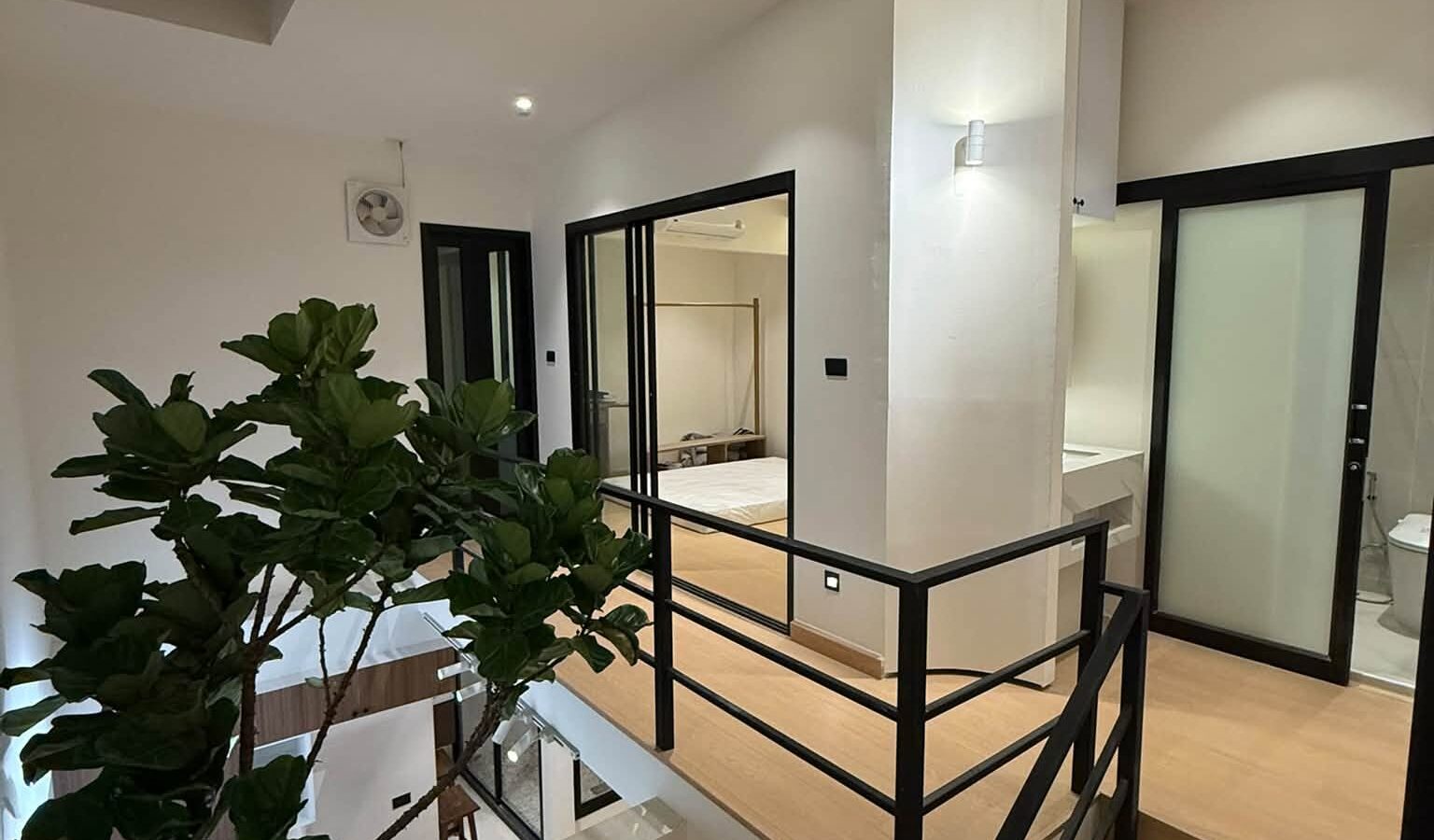 ขายทาวน์โฮม Modern Minimal ลาดพร้าว 41 | ใกล้ MRT ภาวนา
