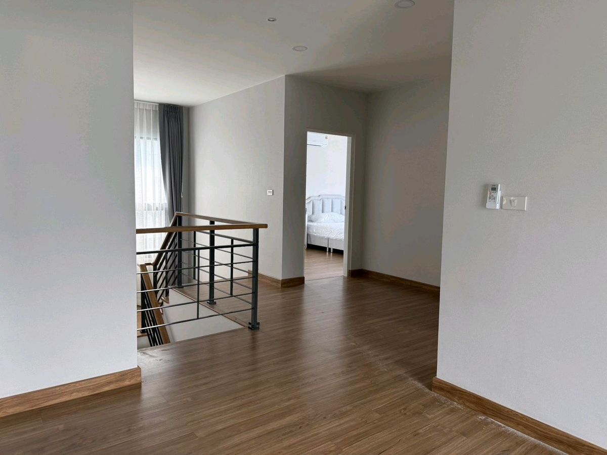 Luxury Corner Detached House for Rent | CENTRO Vibhavadi