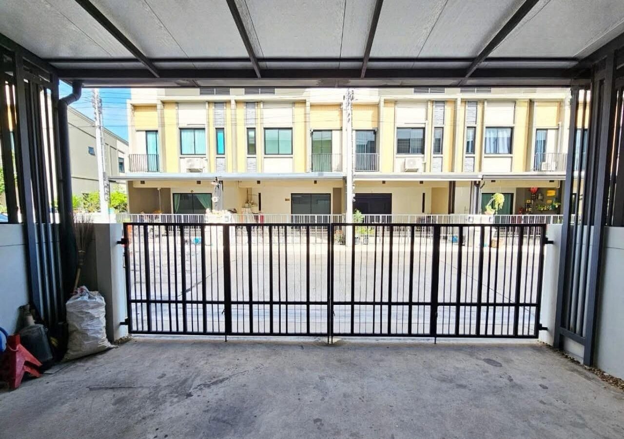 2-Storey Townhouse for Sale | S Gate Town Ratchaphruek–345