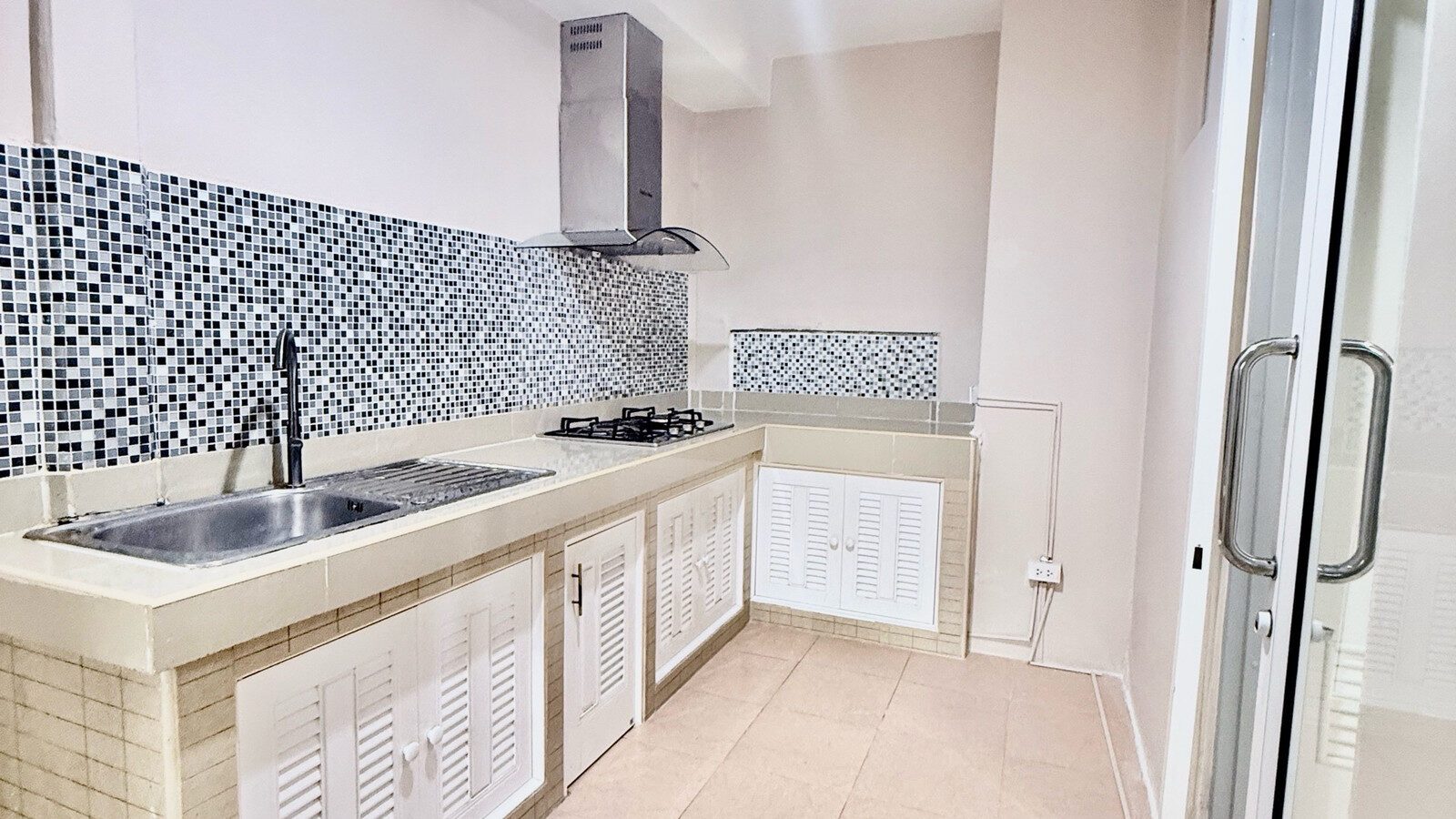2-Storey Townhome for Rent | Areeya The Colors Lad Pla Khao