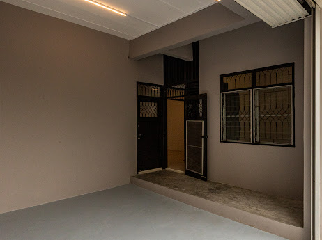 3-Storey Corner Home Office/Townhome for Rent | Chaeng Watthana | Only 160 m from MRT