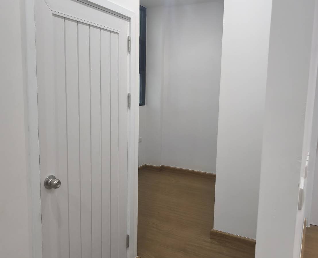 Na Nicha Huamark 10 豪华三层Home Office出租｜近黄色线｜可选配电梯