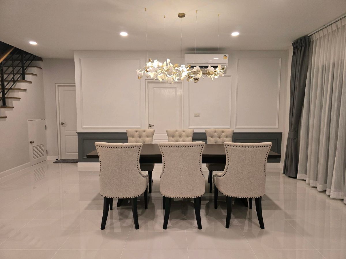Luxury Corner Detached House for Rent | CENTRO Vibhavadi