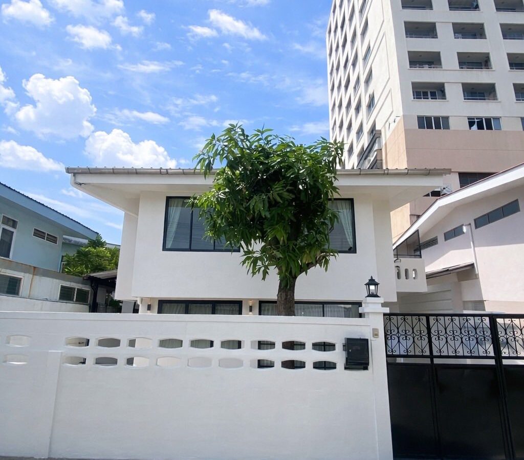 Luxury Detached House for Rent | Huai Khwang – Sutthisan – Ratchada