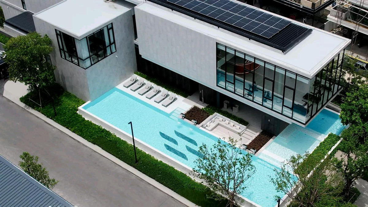 Luxury 3-Storey Pool Villa for Rent | The Honor Yothin Phatthana