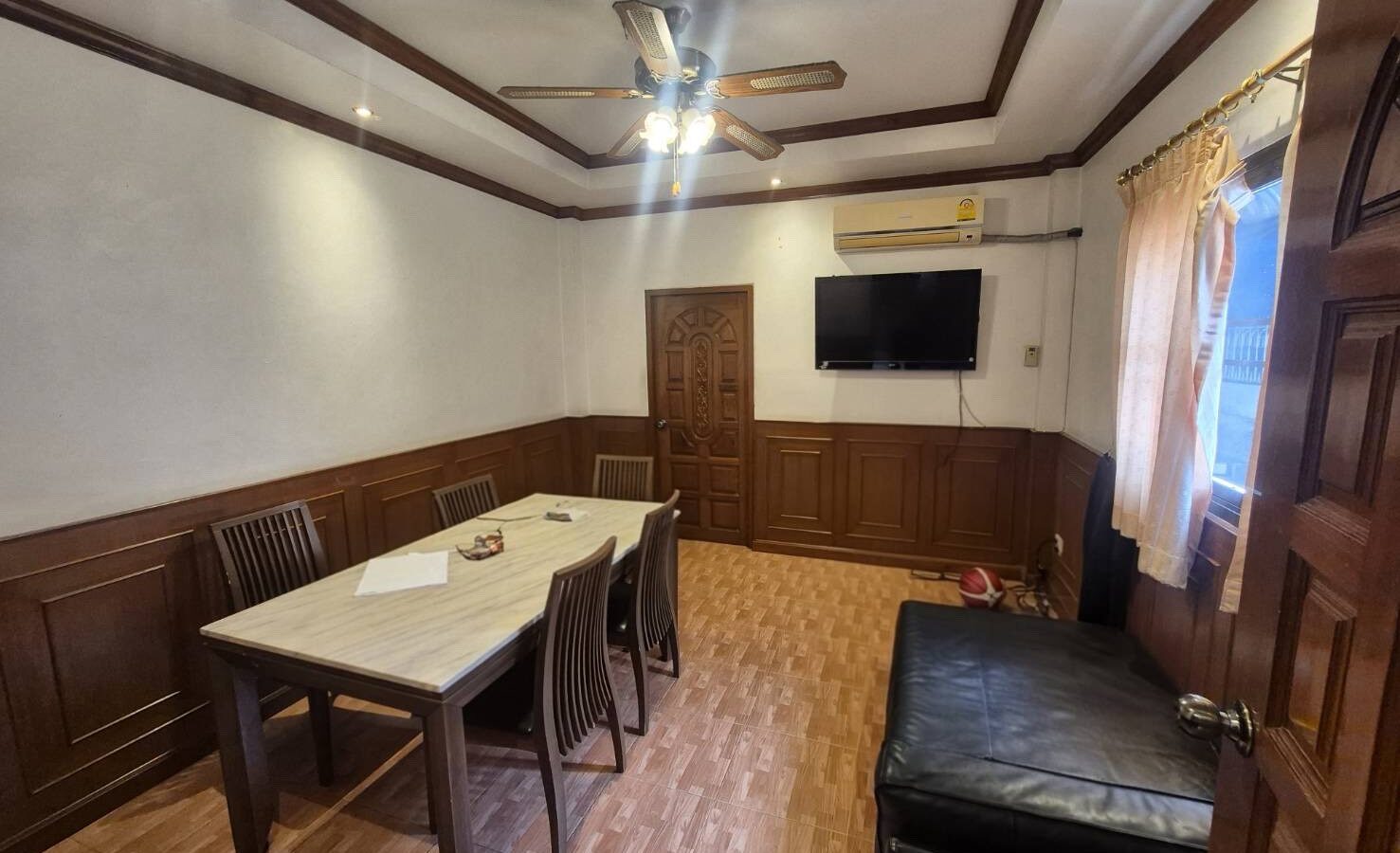 曼谷Huai Khwang独栋住宅出租｜近MRT及黄色线｜适合居住或Home Office