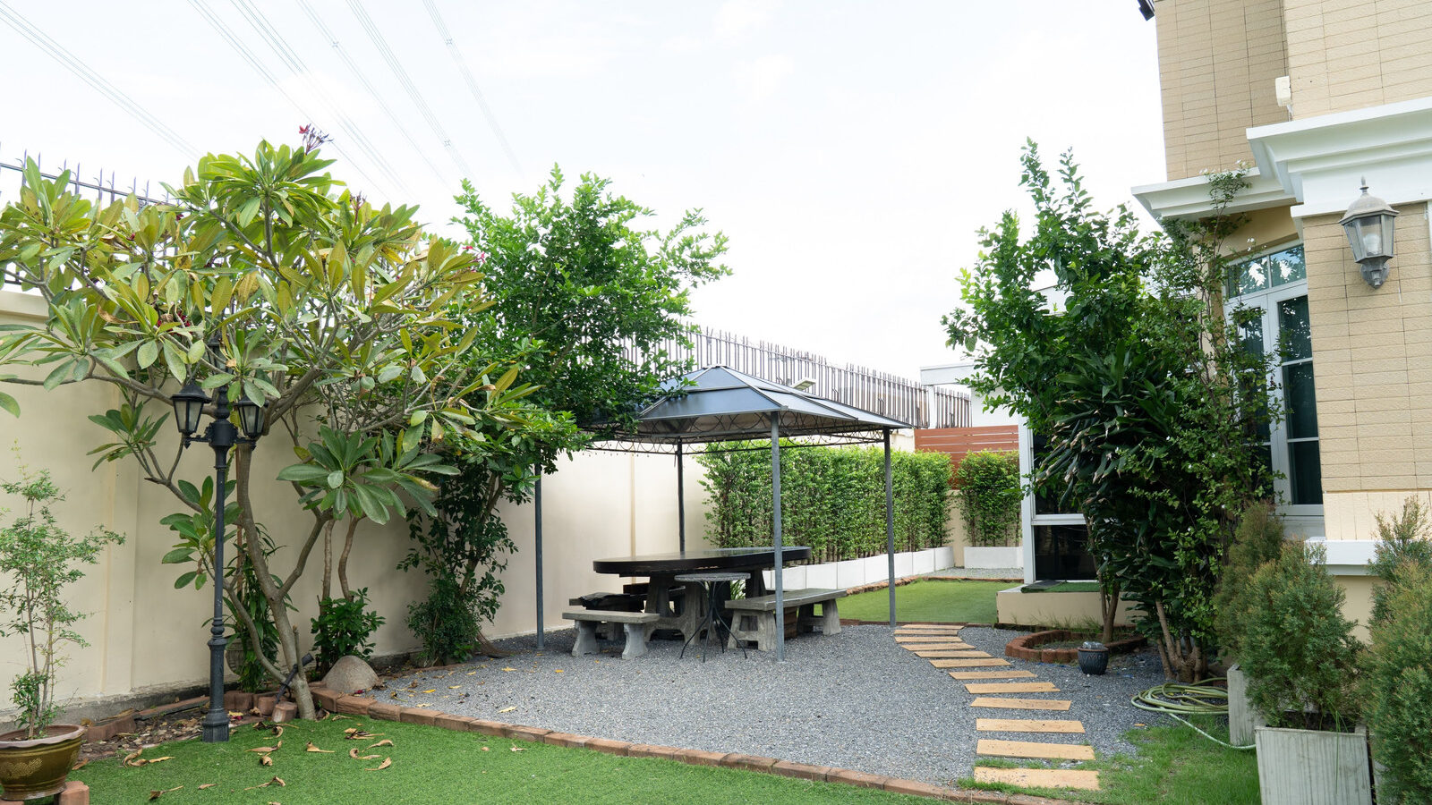 ให้เช่าบ้านเดี่ยวหลังมุม  | นันทวัน สวนหลวง ร.9