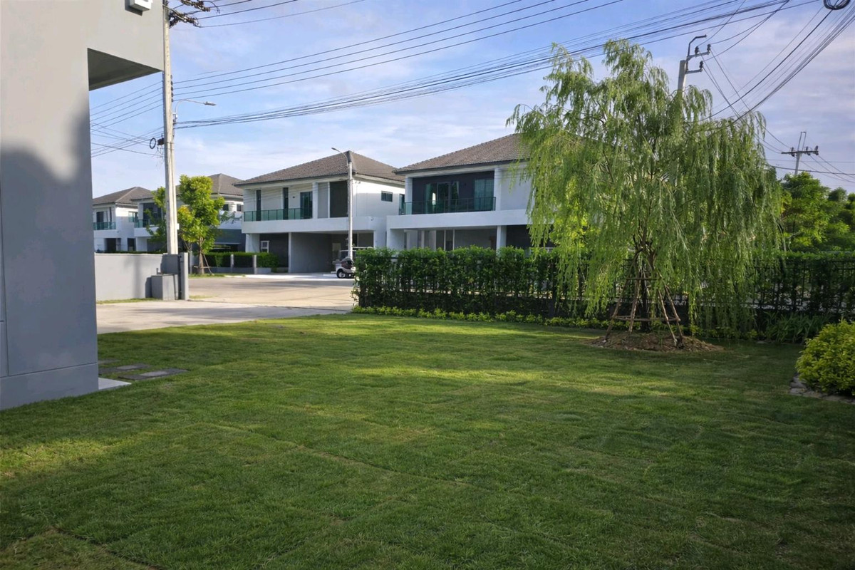 Centro Vibhavadi 大型转角独栋住宅出租｜近Harrow国际学校