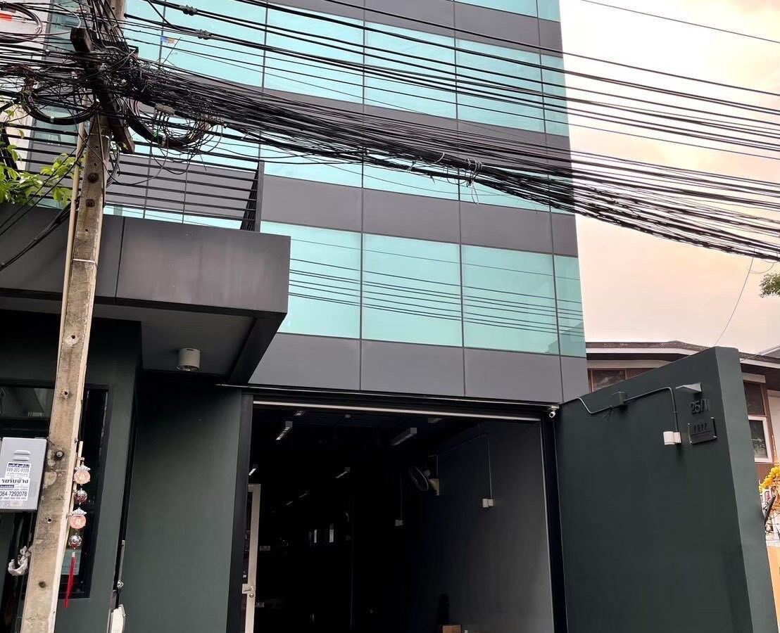5-Storey Building for Rent | Prime Thonglor 23
