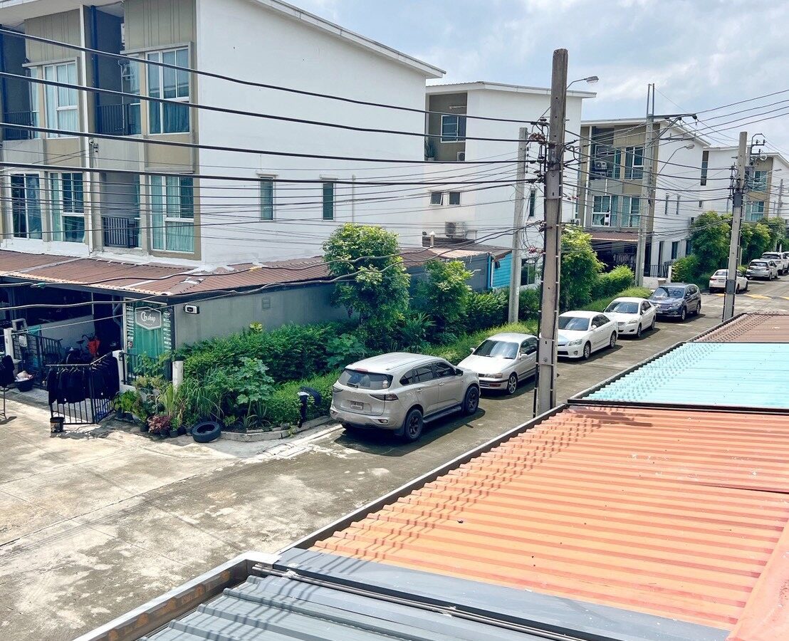 ขายทาวน์โฮม 3 ชั้น | Bless Town รามอินทรา 127