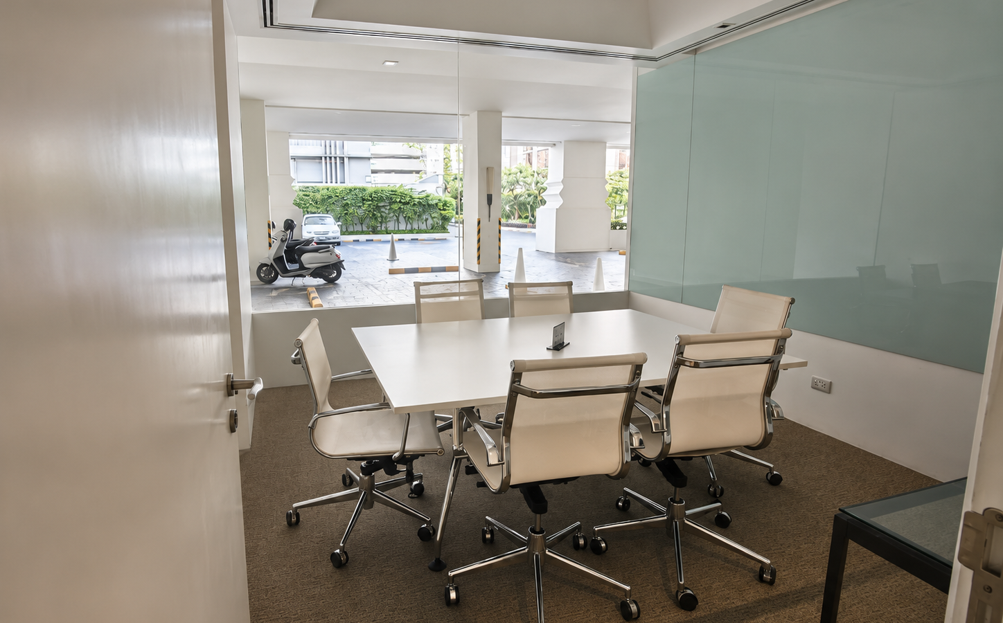 Luxury Residence with Private Pool for Sale | Le Raffine Sukhumvit 39
