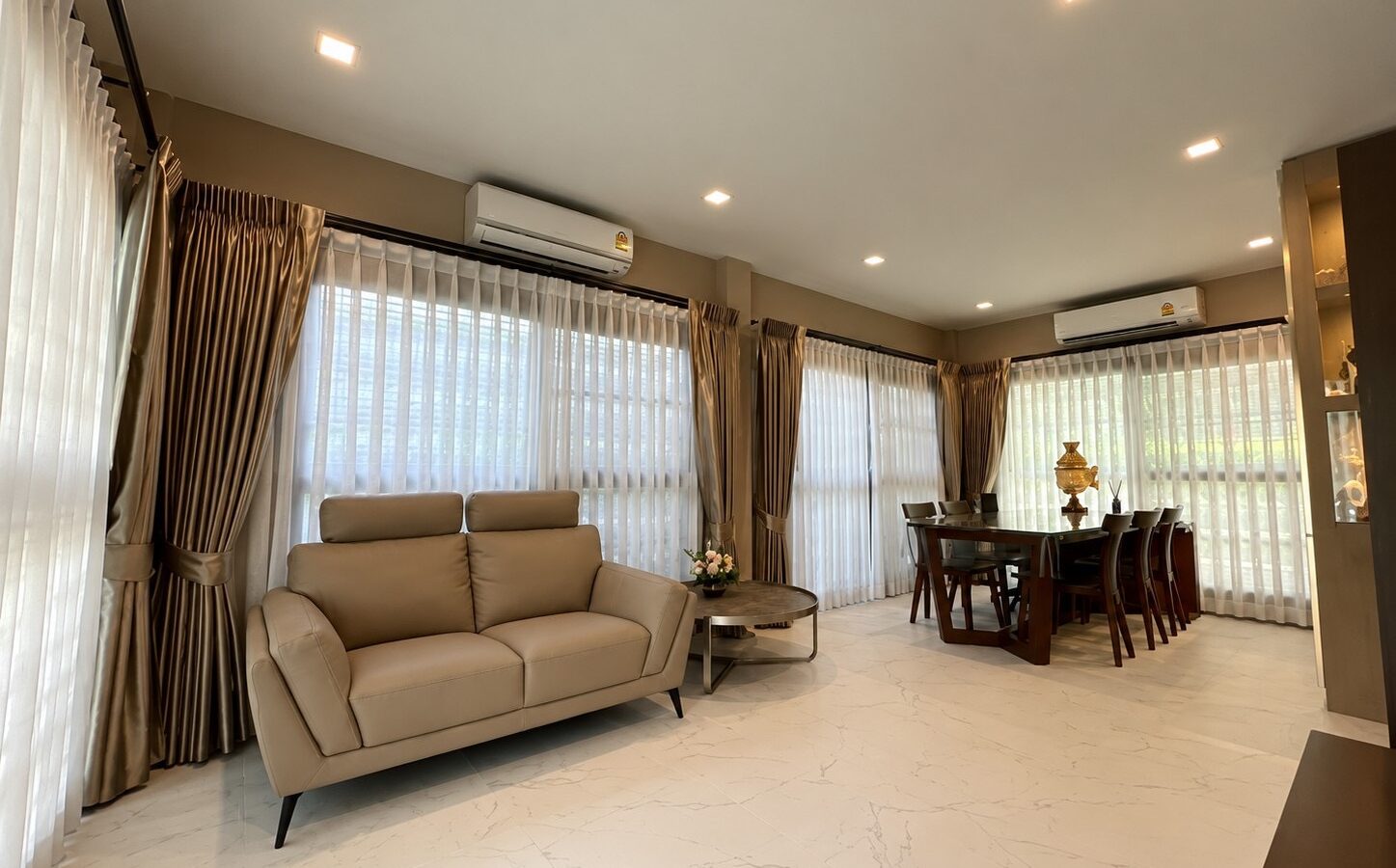 Venue Flow Rama 5 转角独栋别墅出租｜4卧4卫｜家具齐全