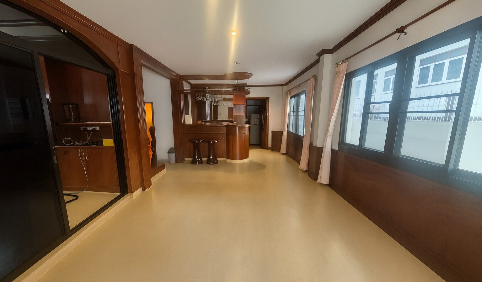 曼谷Huai Khwang独栋住宅出租｜近MRT及黄色线｜适合居住或Home Office