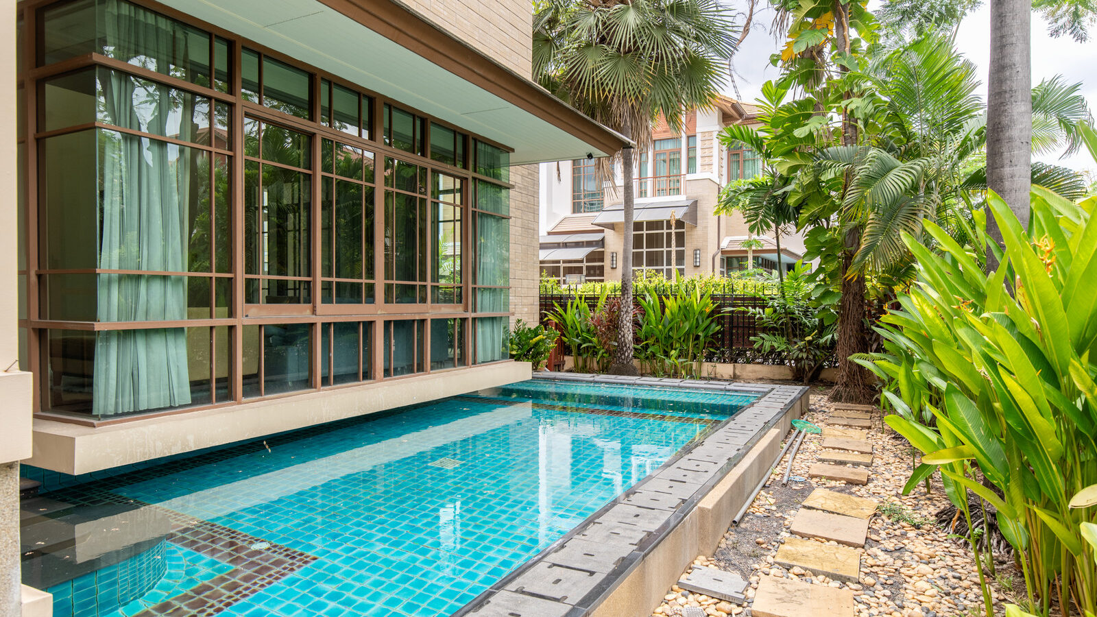 ให้เช่าบ้านเดี่ยว Super Luxury ทำเล Prime – แสนสิริ สุขุมวิท 67