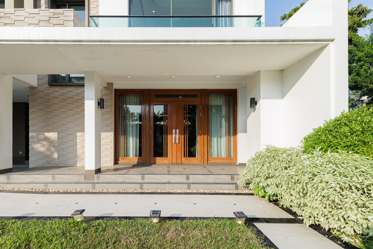 Luxury House for Rent with Private Pool | The Grand Lux Bangna–Suan Luang