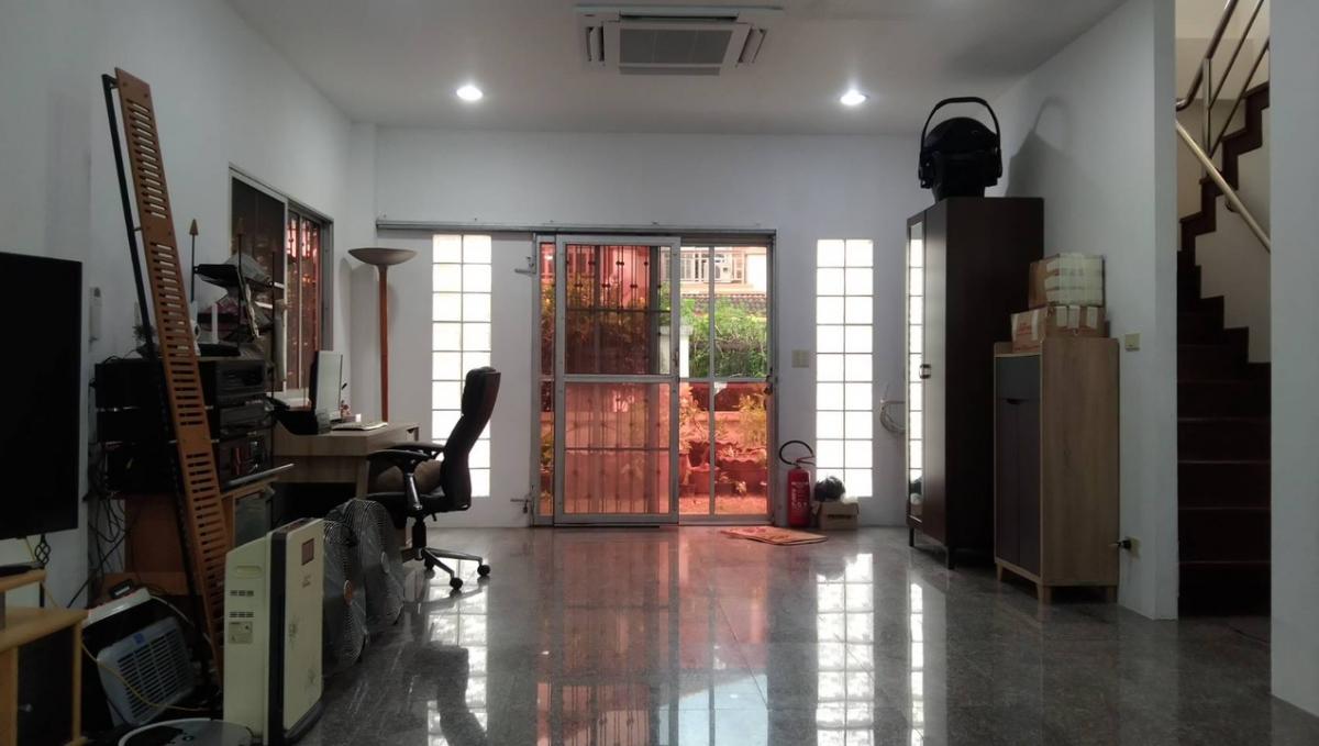 ให้เช่าบ้านเดี่ยว 2 ชั้น ลาดกระบัง | บ้านหลังใหญ่ พร้อมสวนส่วนตัว