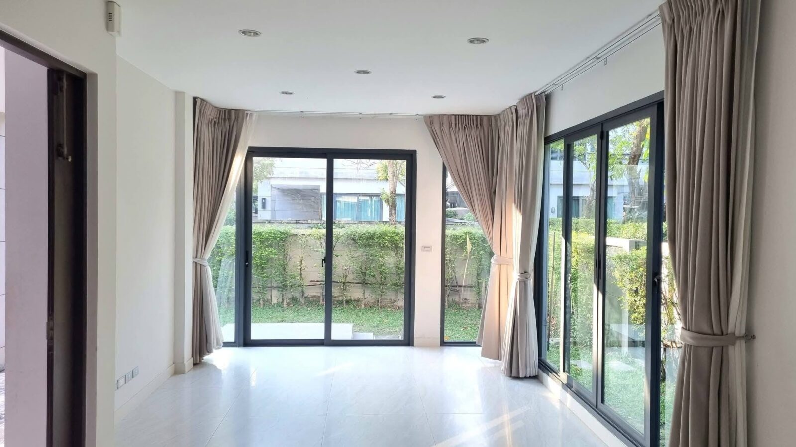 3-Storey Detached House for Sale | The Sonne Srinakarin–Bangna | Corner Unit Near Mega Bangna