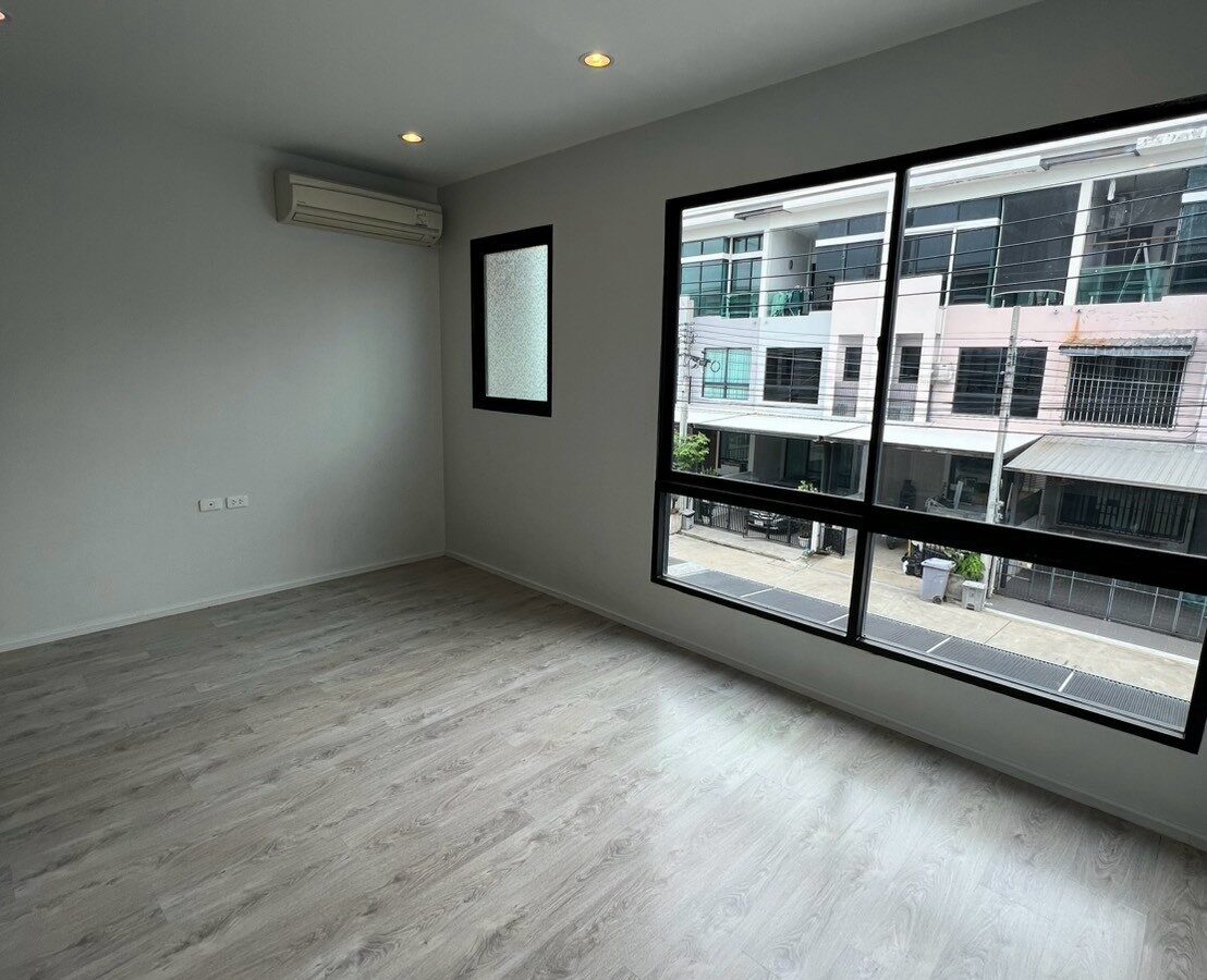 Home Office for Sale with Tenant | Corazon Prachachuen | Immediate Rental Income
