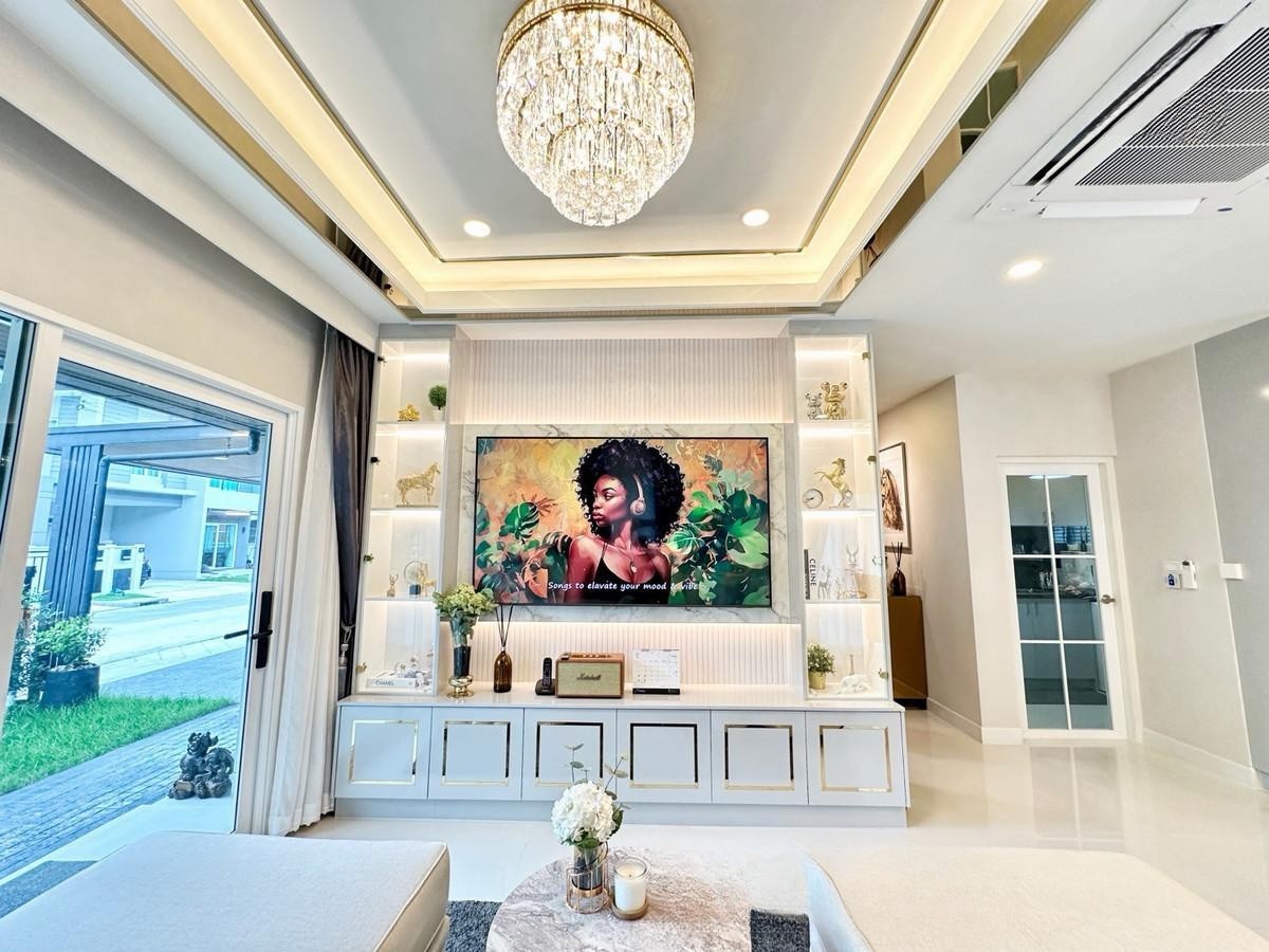 ให้เช่าบ้านเดี่ยว 2 ชั้น — Centro พหลฯ–วิภาวดี 2