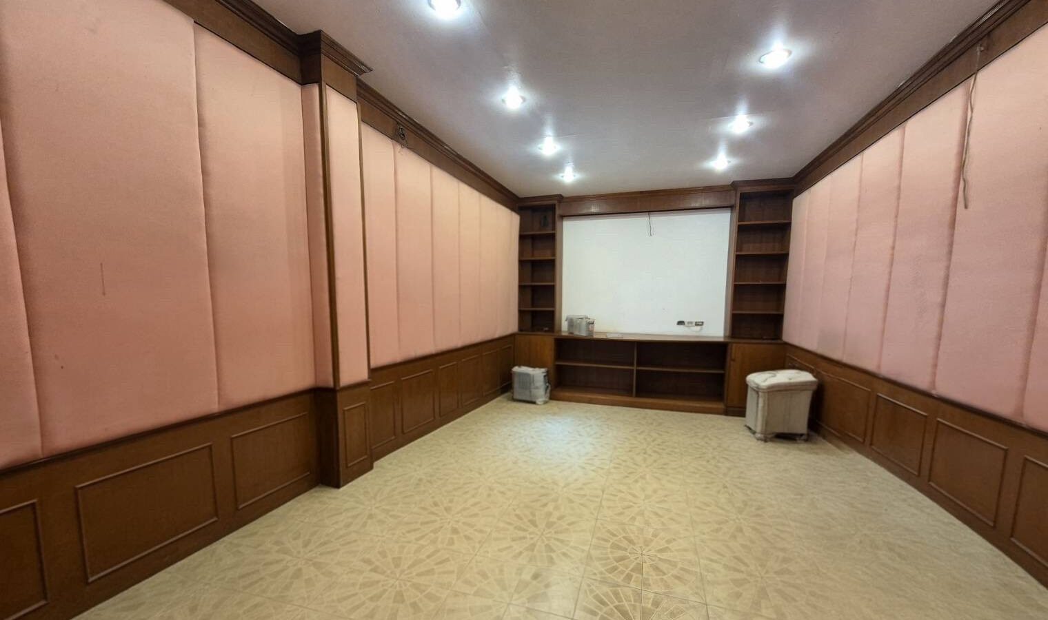 曼谷Huai Khwang独栋住宅出租｜近MRT及黄色线｜适合居住或Home Office