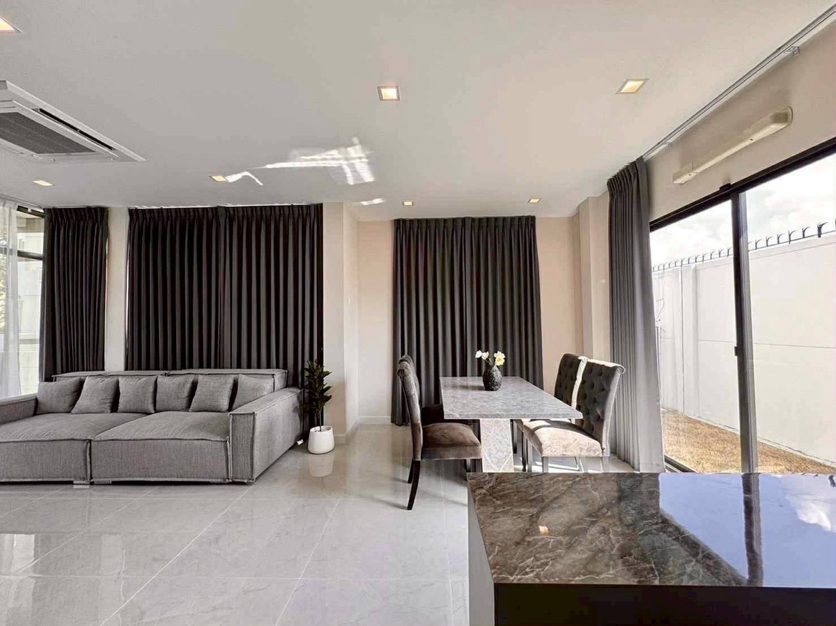 Luxury Detached House for Rent | Bangkok Boulevard Bangna KM.5 | Near Mega Bangna