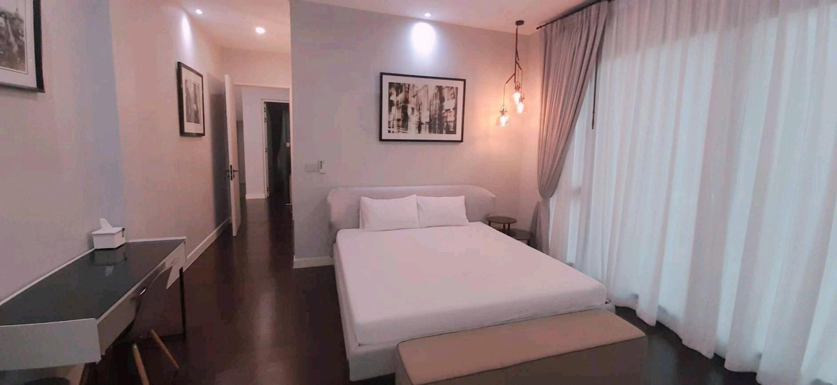 Luxury 3-Storey Pool Villa for Rent | The Honor Yothin Phatthana