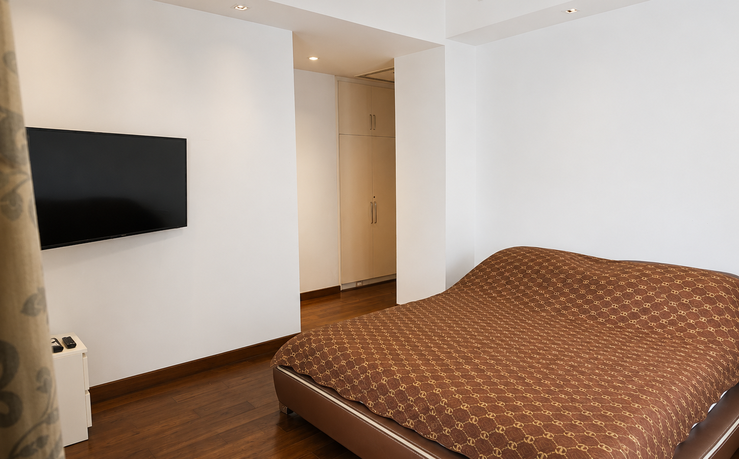 Luxury Residence with Private Pool for Sale | Le Raffine Sukhumvit 39