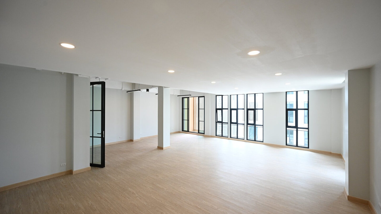 4-Storey Home Office for Rent | Na Nicha Huamak