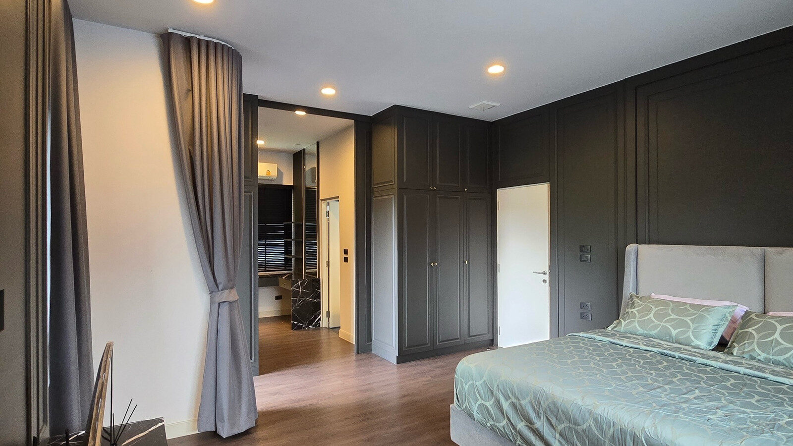 Luxury Detached House for Rent | Setthasiri Krungthep Kreetha 2