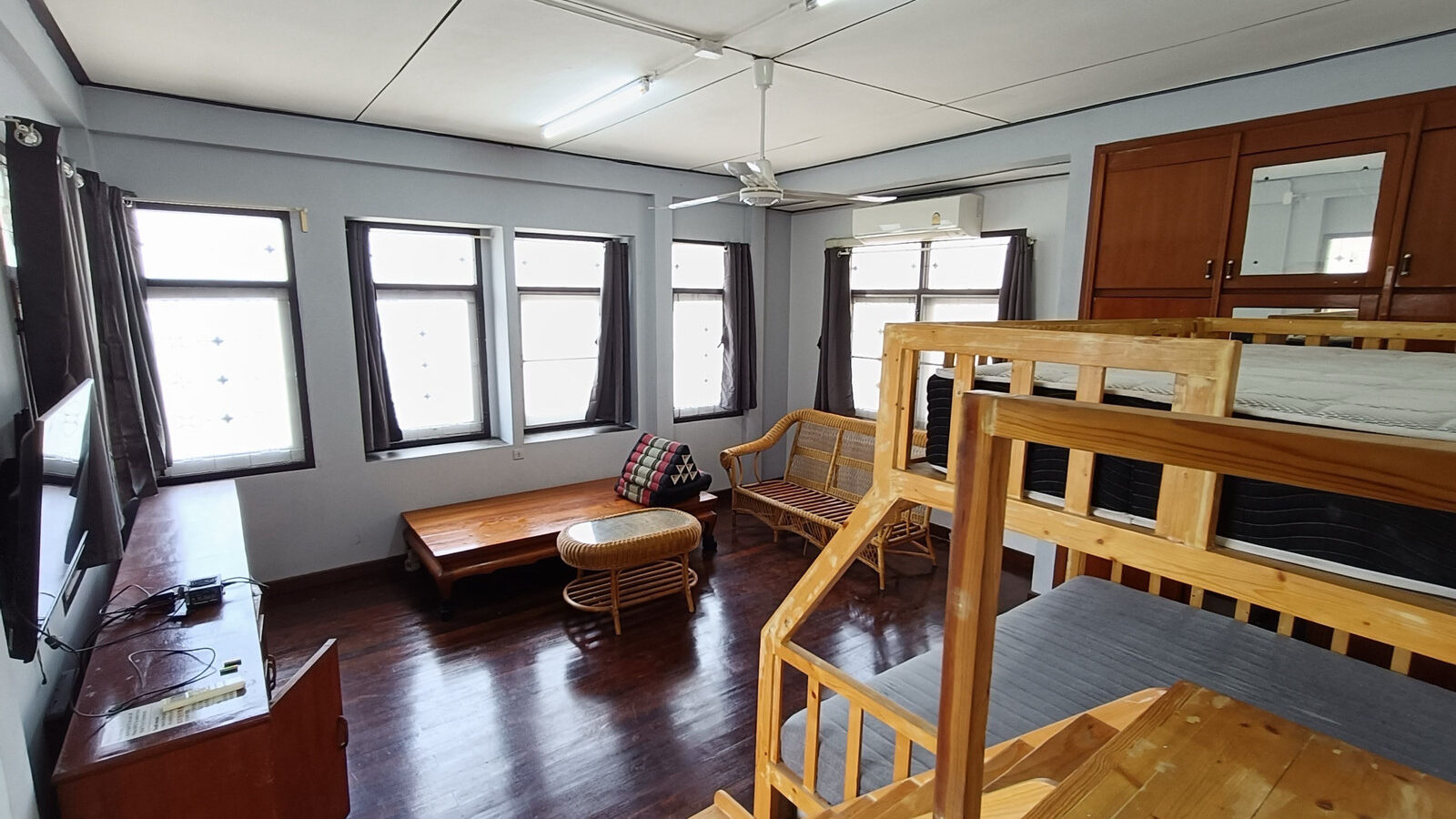 Renovated Detached House for Rent | Bang Sue–Bang Pho | Only 3 Minutes to MRT Bang Pho
