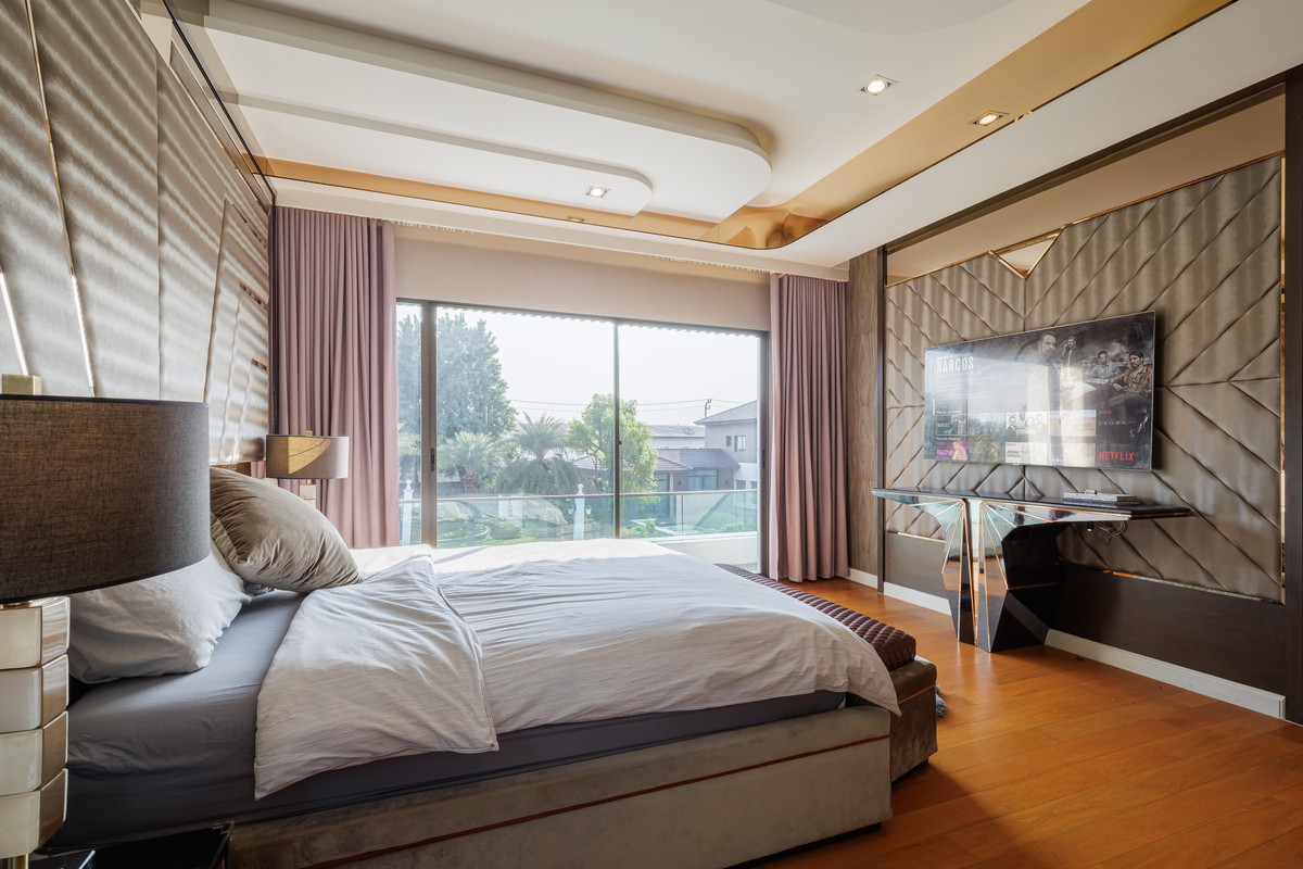 Luxury House for Rent with Private Pool | The Grand Lux Bangna–Suan Luang