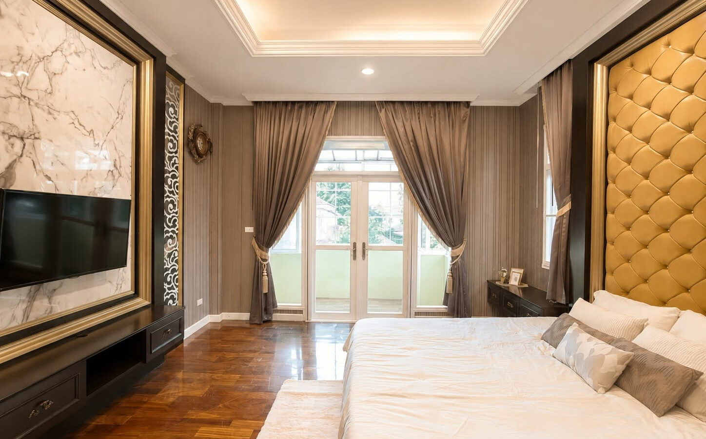 Luxury Detached House for Rent | The Grand Rama 2 | Large Corner Home Next to the Garden