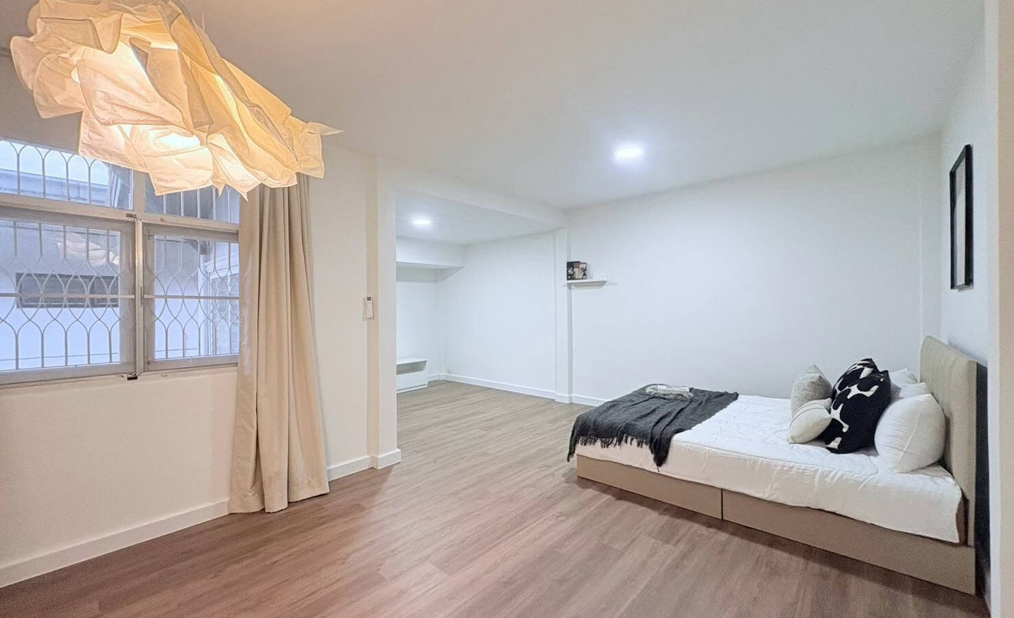 Spacious Detached House for Rent | Ratchada–Huai Khwang