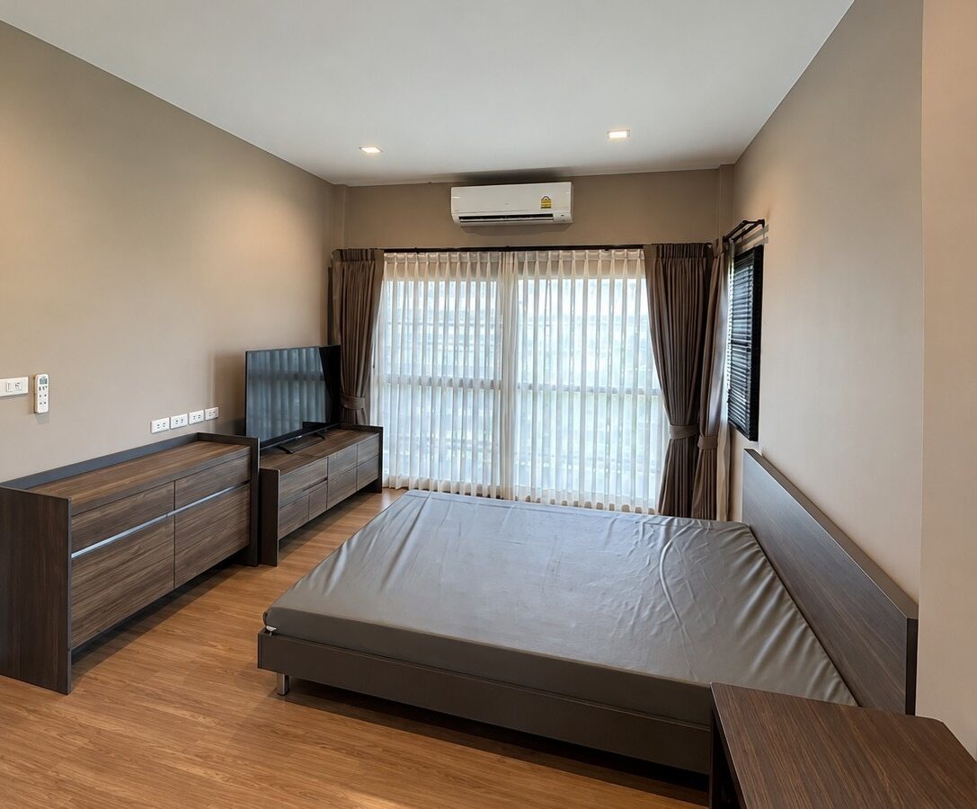 Venue Flow Rama 5 转角独栋别墅出租｜4卧4卫｜家具齐全