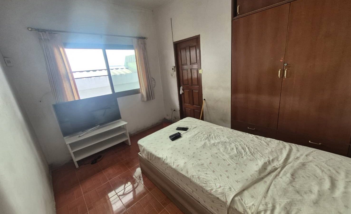 曼谷Huai Khwang独栋住宅出租｜近MRT及黄色线｜适合居住或Home Office