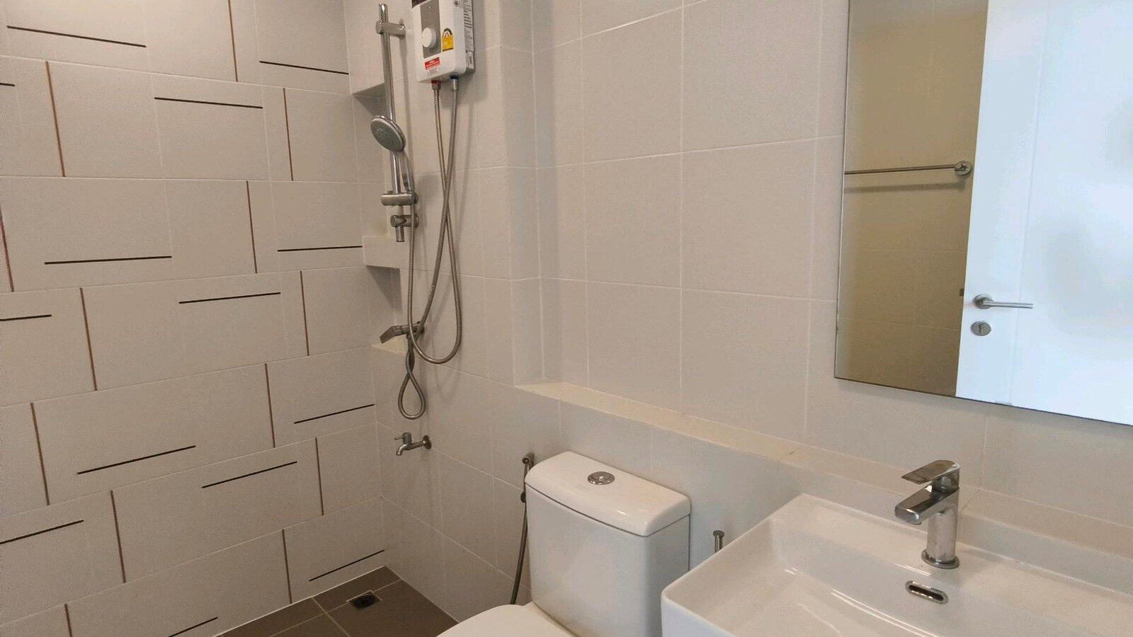 Corner Townhome for Rent | Siri Place Mega Bangna