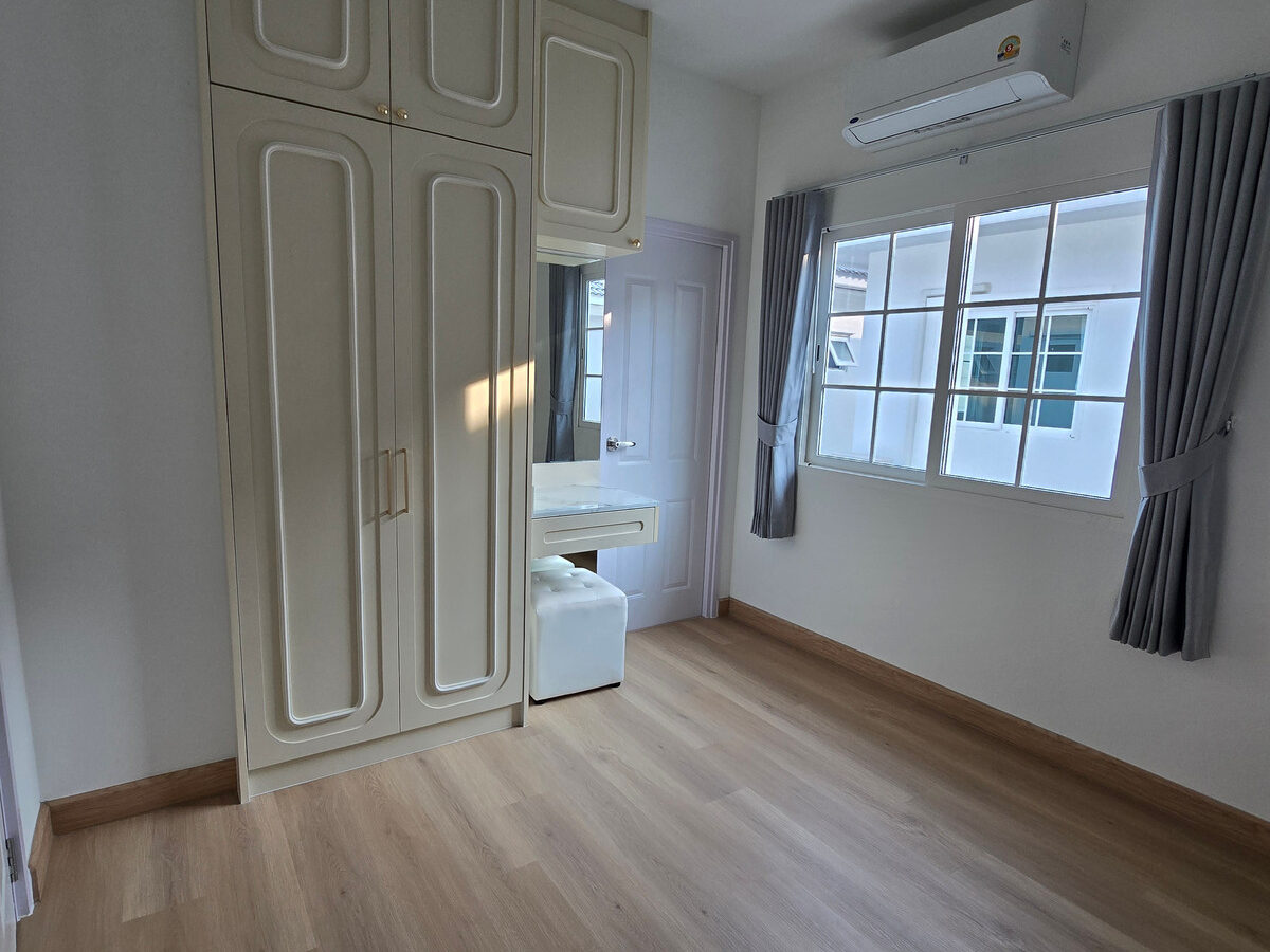 Golden Neo Sukhumvit–Lasalle 豪华两层独栋别墅出租